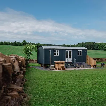 Inglewood Shepherd'S Huts Penrith Exterior photo