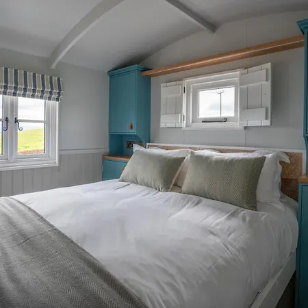 Inglewood Shepherd'S Huts Penrith Exterior photo
