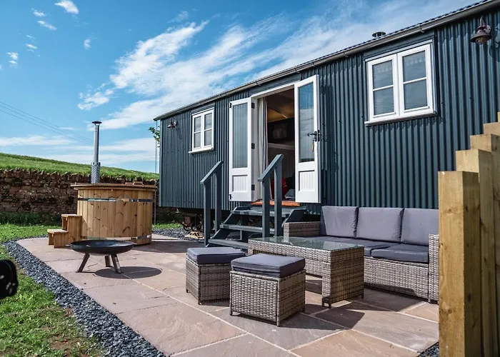 Inglewood Shepherd\'S Huts