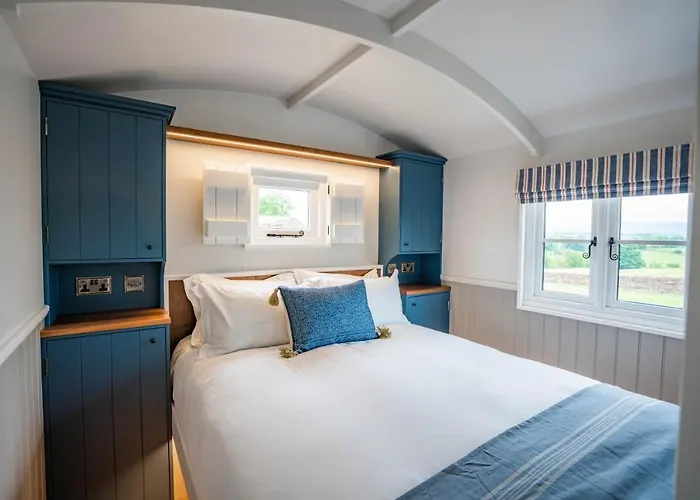 Inglewood Shepherd\'S Huts